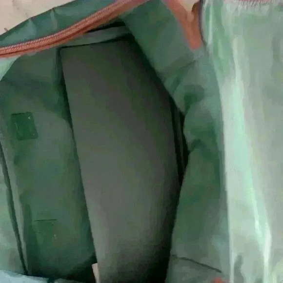 Vintage Ralph Lauren Fragrances carry on bag green with brown trim. Never used. - Picture 7 of 12